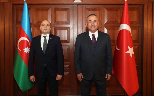 movlud-cavusoglu-anar-kerimov-ile-gorusub